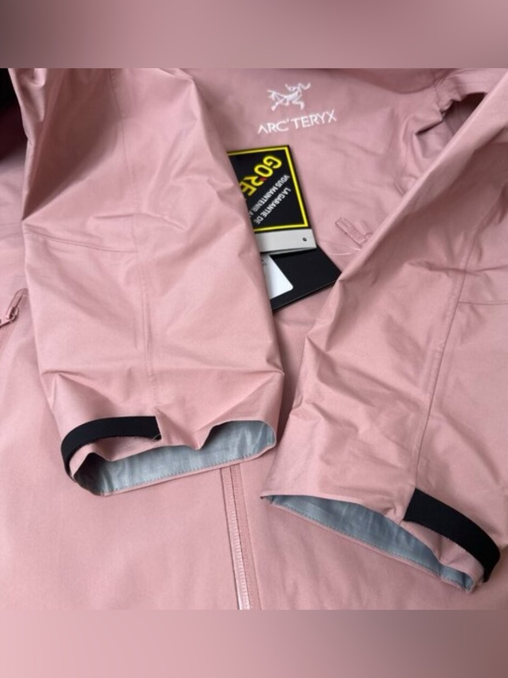 Arcteryx Women's Solid Color Casual Sports Hooded Hard Shell Jacket - Picture 6 of 7